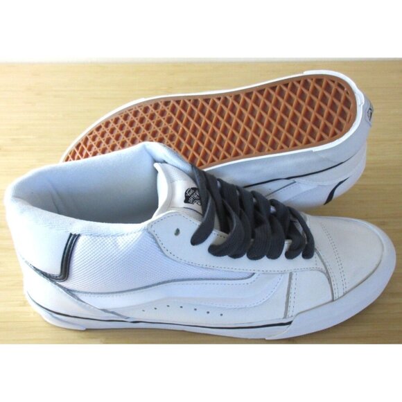 Vans Mens Knu Skool Utility Lace White Mid Suede Nylon Skate Shoes sizes NIB - Picture 2 of 5